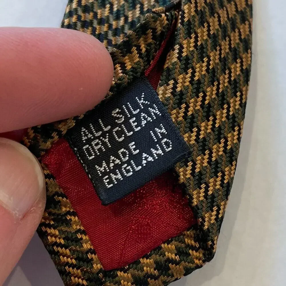 John Comfort South Bank Collection Gold, Black Herringbone Silk Tie, 58